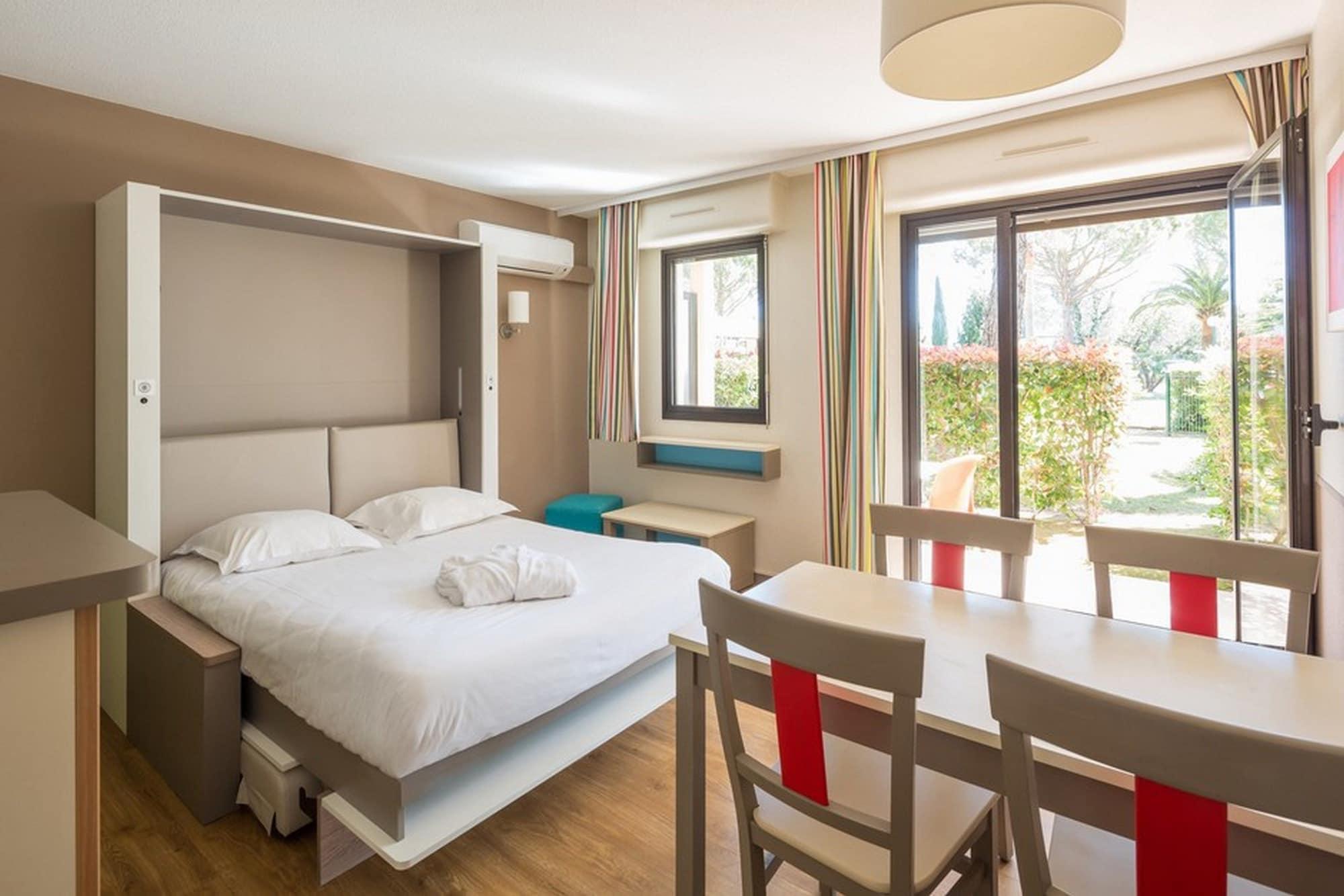 Residence Pierre & Vacances Les Jardins Ombrages Мандельє-ла-Напуль Екстер'єр фото